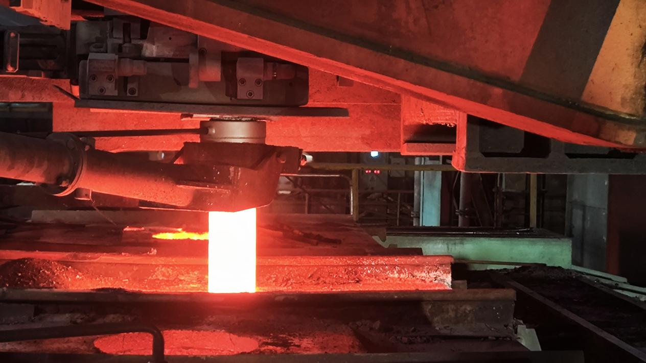 ������������ǻ�ת�� ���䴫��ҳ����߶˷ܽ� ���Ч���� ����ɫ��չ