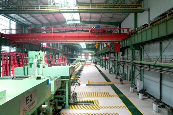 【盛世华诞 奋进钢铁】建轻变私服传奇邦集团:科技赋能产业 创新引领未来 彰