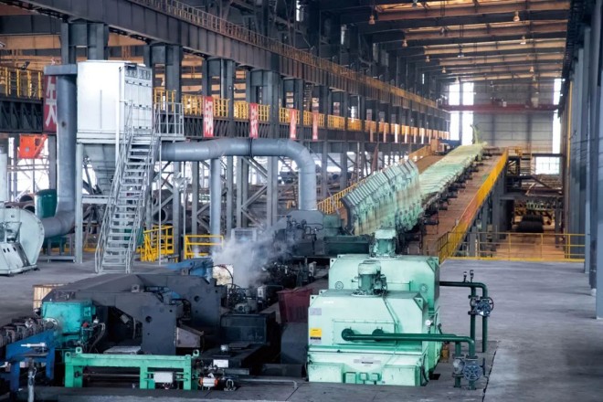 【盛世华诞 奋进钢铁】建轻变私服传奇邦集团:科技赋能产业 创新引领未来 彰